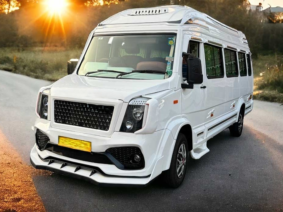 20 Seater Tempo Traveller in Delhi NCR